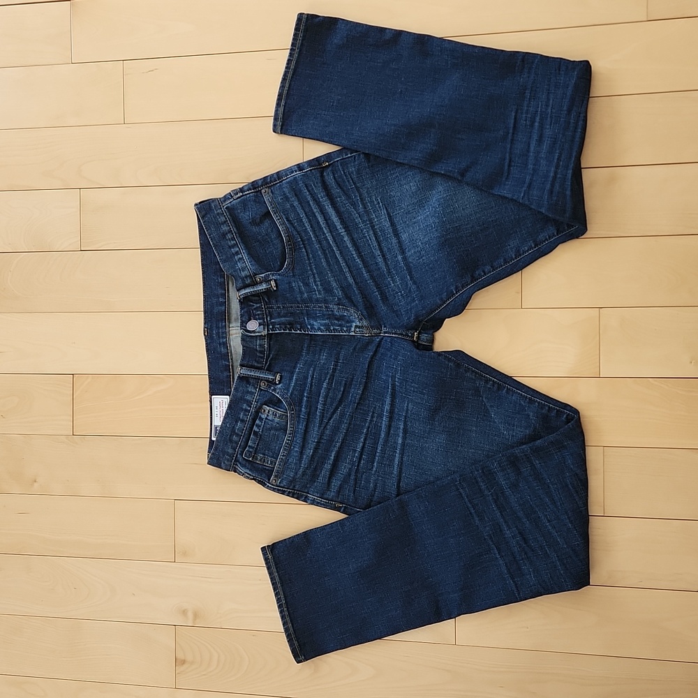 GAP men's Athletic Taper Blue Jeans - 28x30